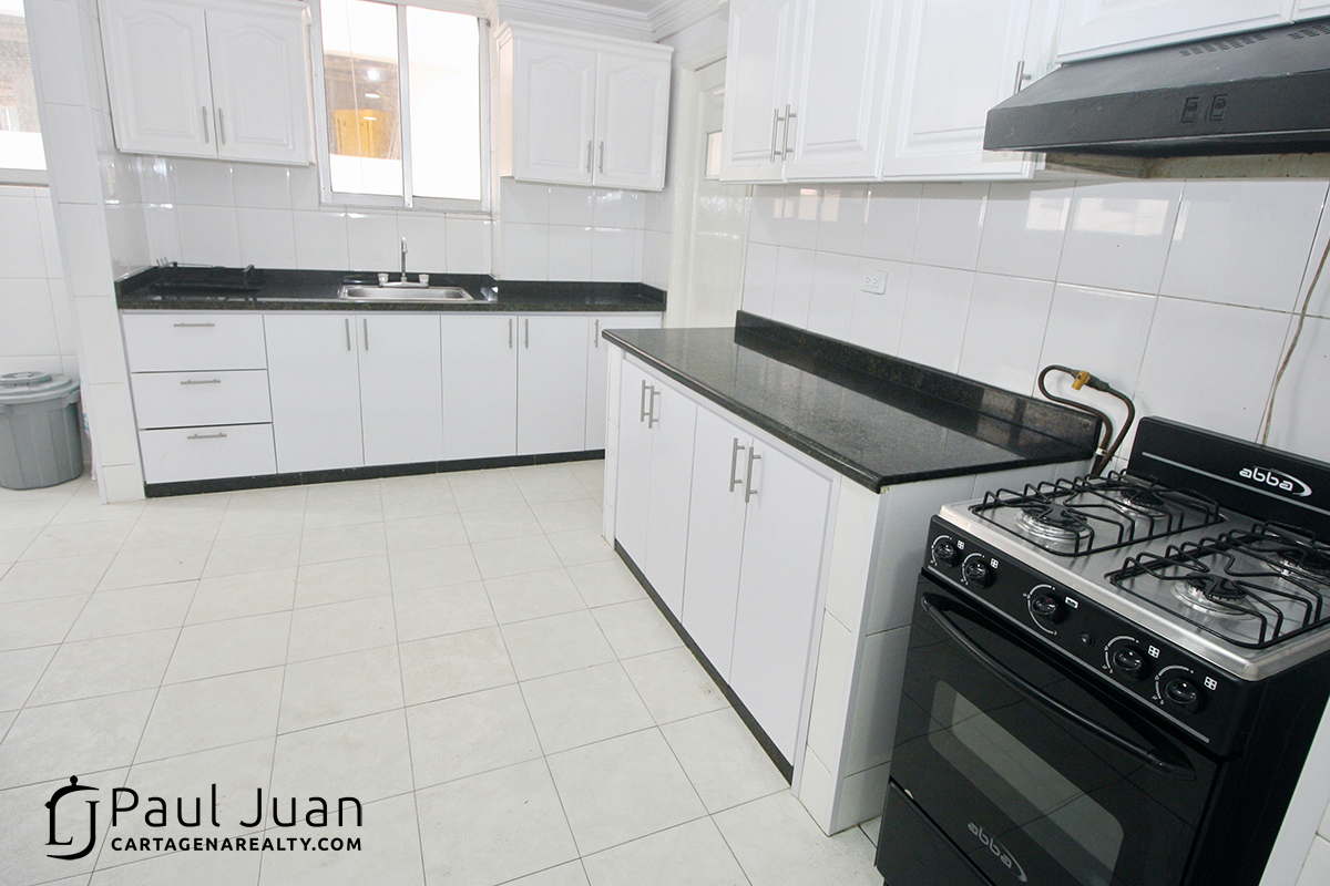 Gloria Apartment 303